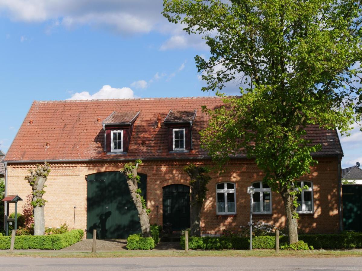 Lindenhof Wohnung 2, Erdgeschoss Vipperow Екстериор снимка